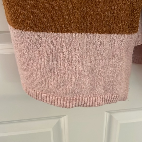 Women’s Striped Cardigan - Picture 3 of 5